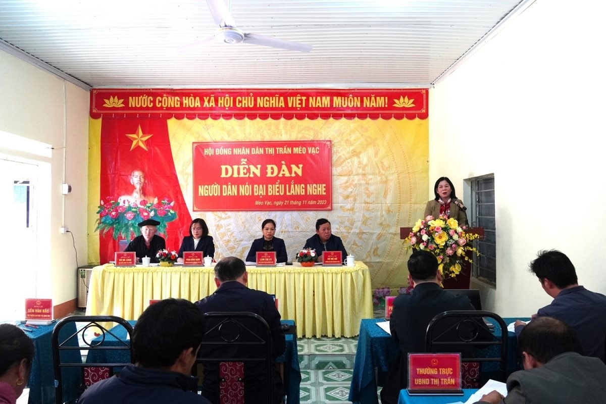 a1_-_ba_chung_thi_chien_uy_vien_ban_thương_vu_tinh_uy_pho_chu_tich_thuong_truc_hoi_dong_nhan_dan_hdnd_tinh_ha_giang_phat_bieu_tai_dien_dan._20231122163813.jpg