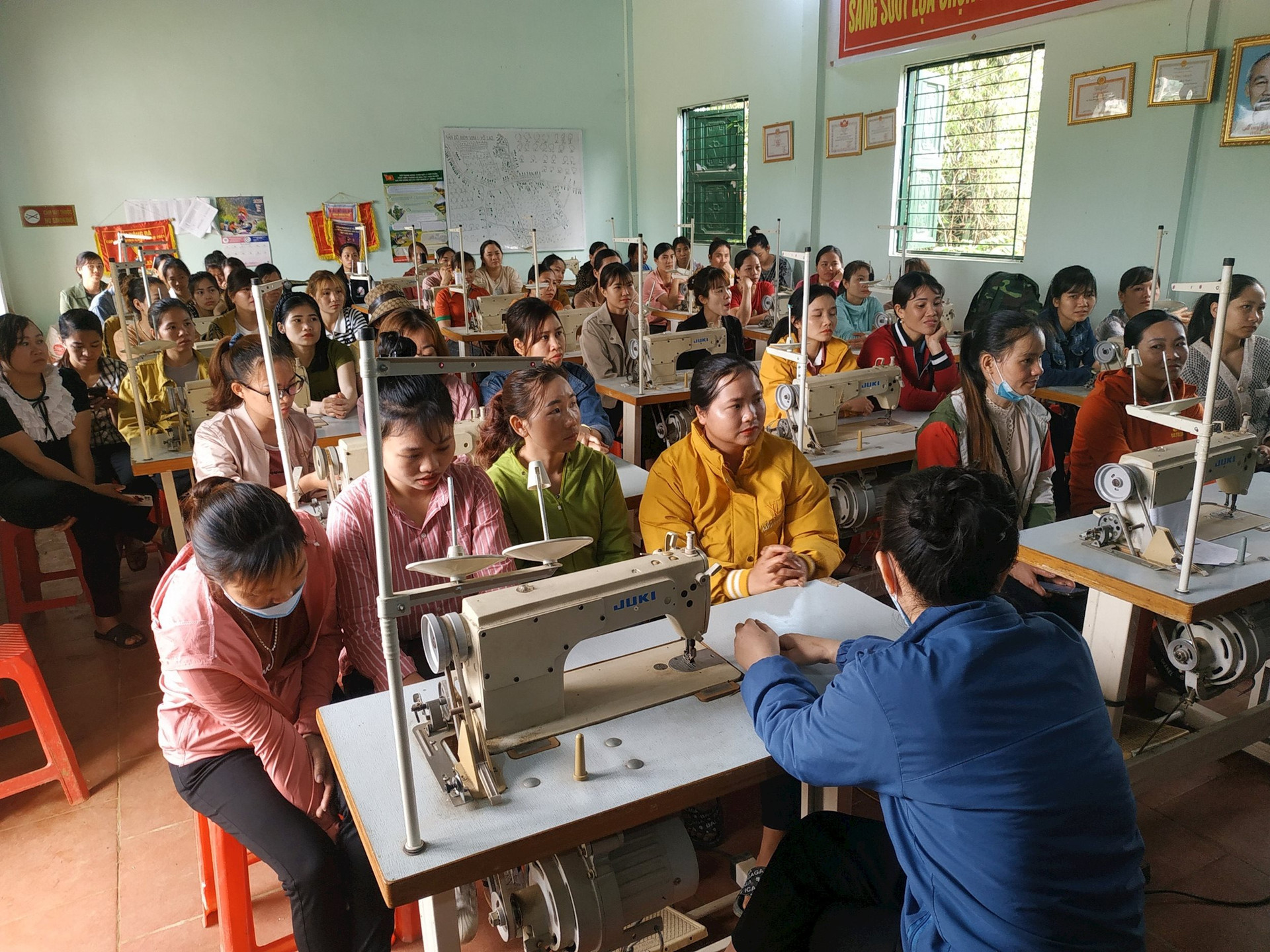 Văn Bàn đào tạo nghề cho hơn 500 lao động thuộc hộ nghèo, cận nghèo