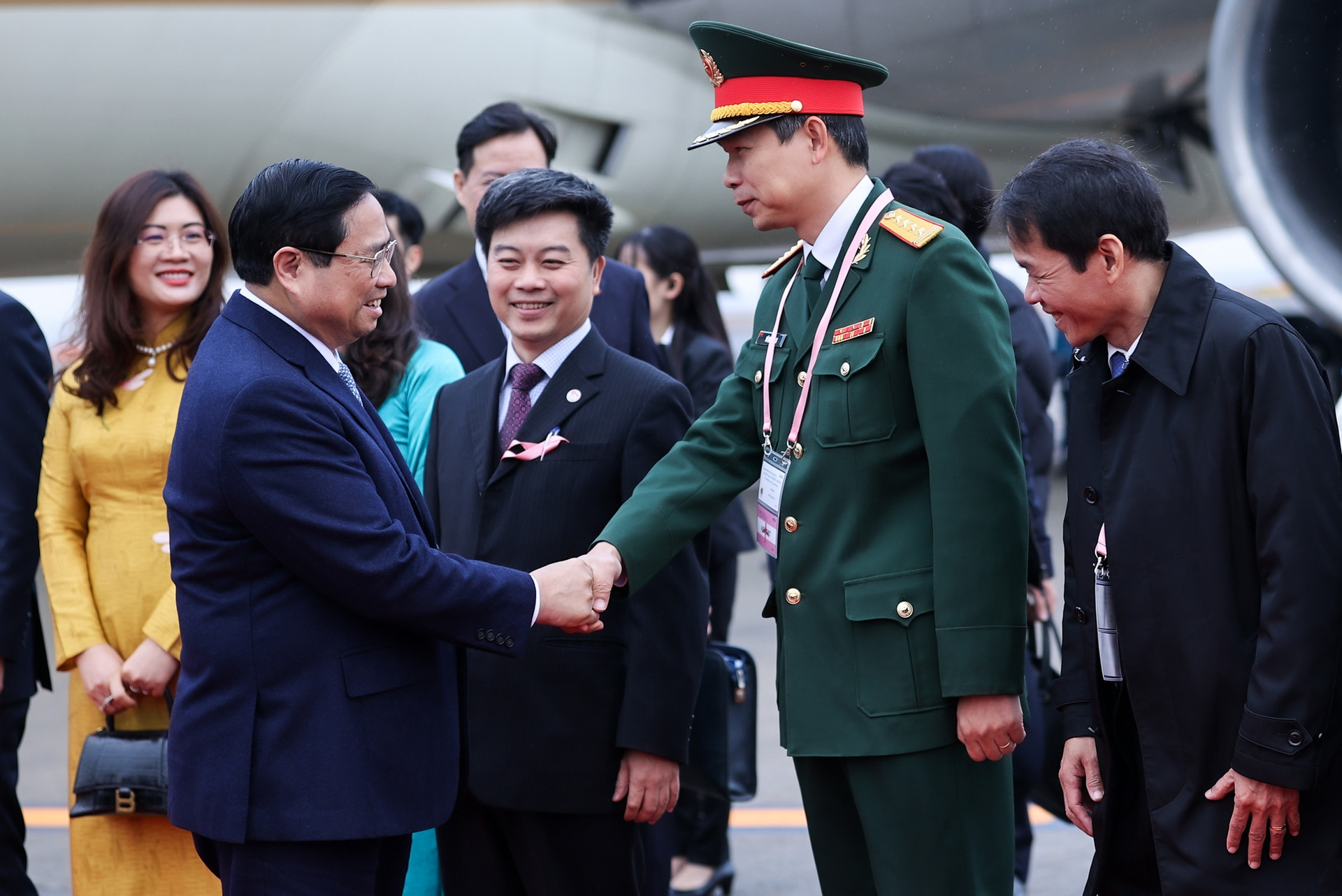 Thủ tướng Phạm Minh Chính tới Tokyo, bắt đầu chuyến công tác tại Nhật Bản- Ảnh 4.