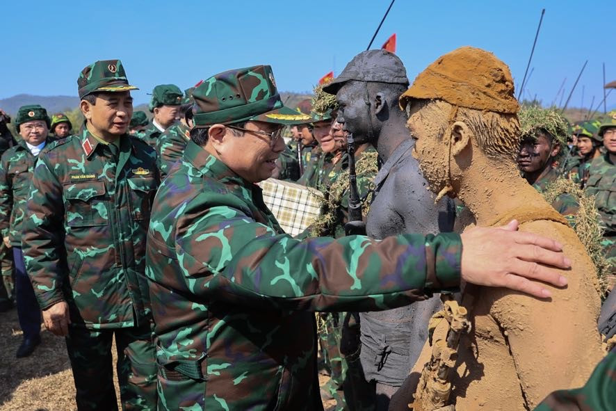 Thủ tướng Phạm Minh Chính dự diễn tập chiến thuật có bắn đạn thật của Quân đoàn 12- Ảnh 13.