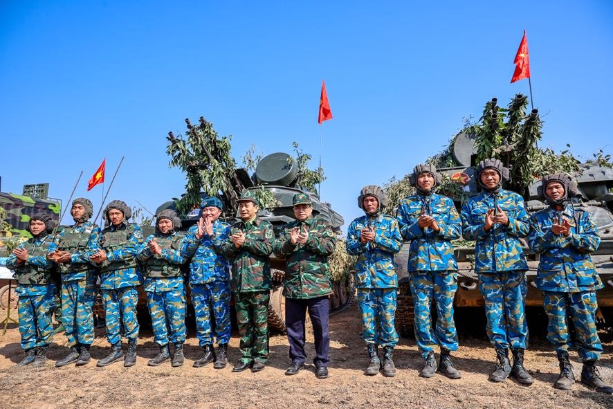 Thủ tướng Phạm Minh Chính dự diễn tập chiến thuật có bắn đạn thật của Quân đoàn 12- Ảnh 21.