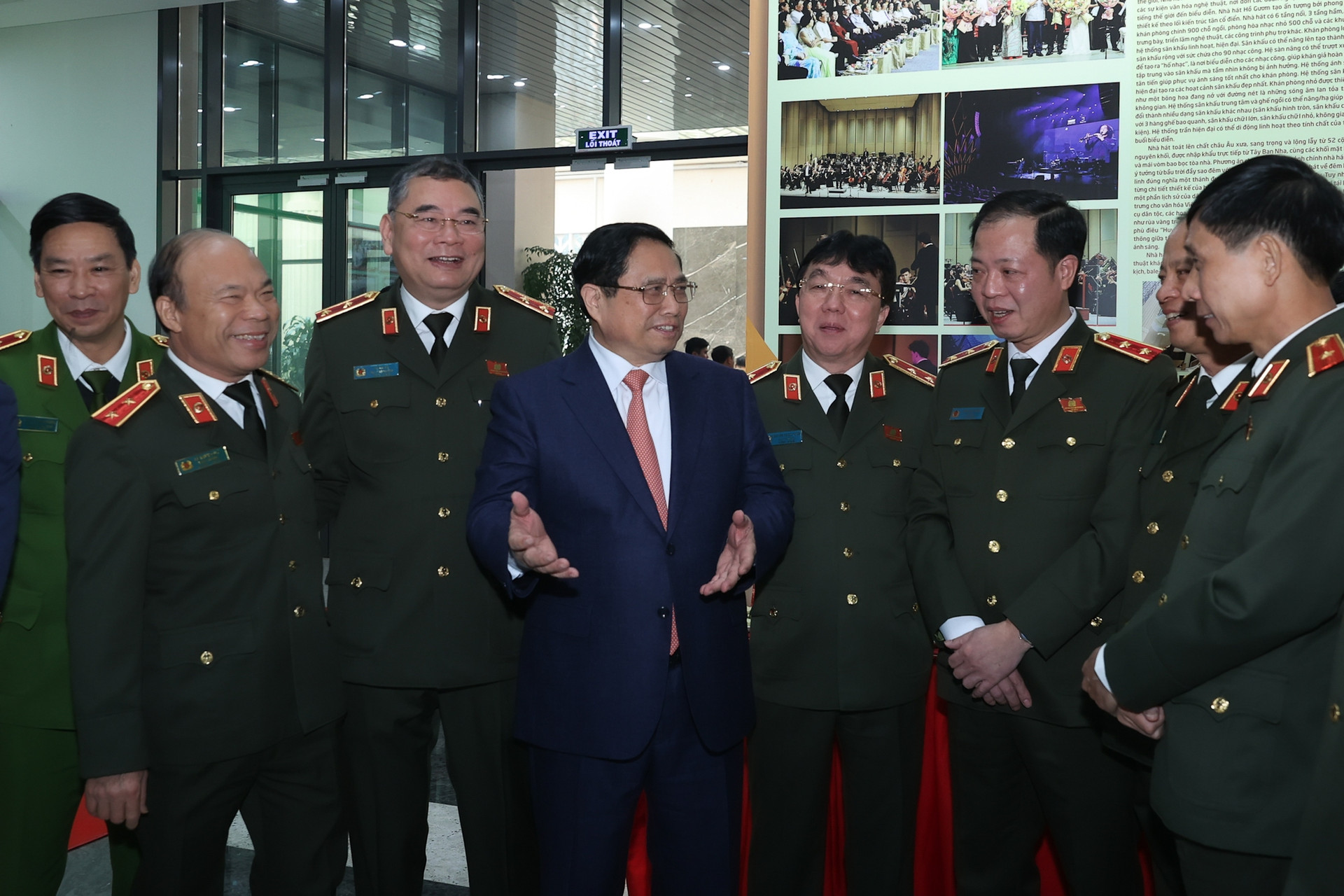 Thủ tướng Phạm Minh Chính: Không để bị động bất ngờ về chiến lược và về an ninh, trật tự- Ảnh 6.
