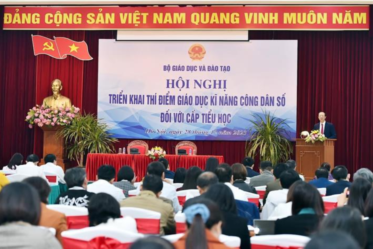 quang-canh-hoi-nghi..png