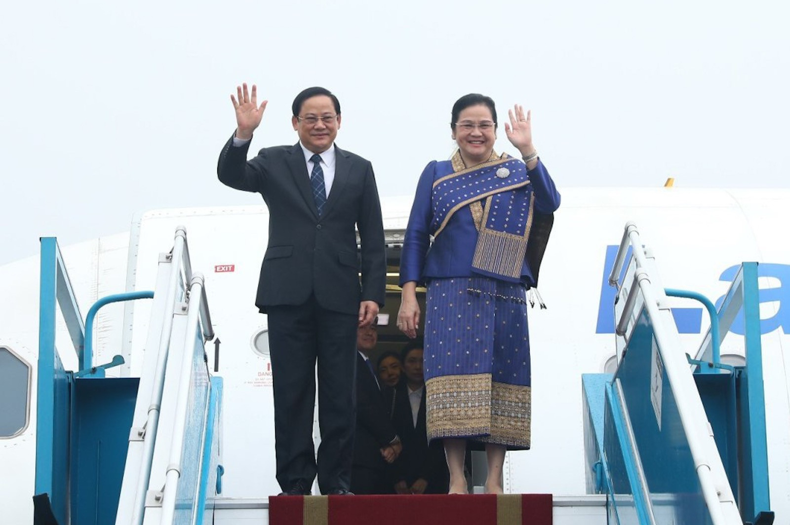 Chùm ảnh: Lễ đón trọng thể Thủ tướng Lào Sonexay Siphandone thăm chính thức Việt Nam- Ảnh 1.
