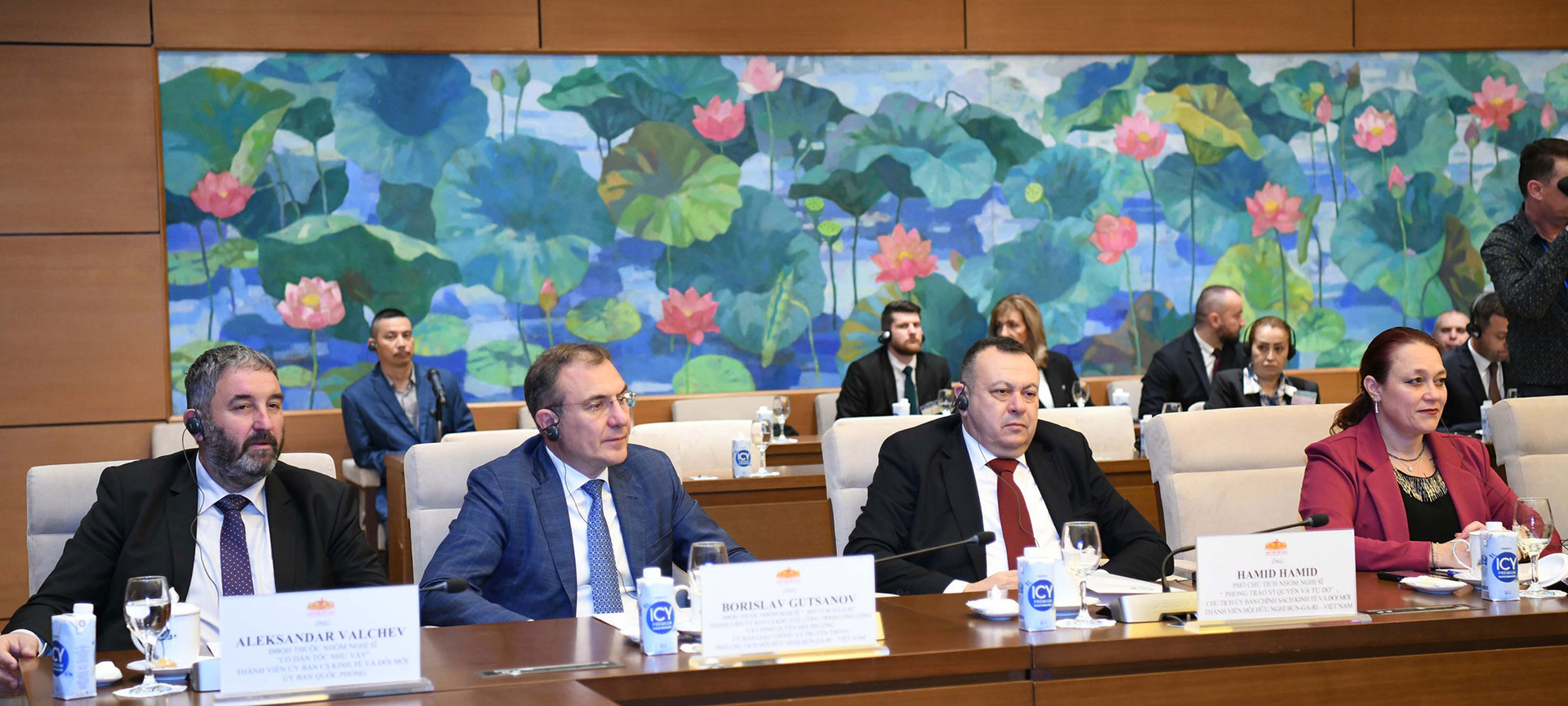 Chủ tịch Quốc hội Vương Đình Huệ hội đàm với Chủ tịch Quốc hội Bulgaria Rossen Dimitrov Jeliazkov -0