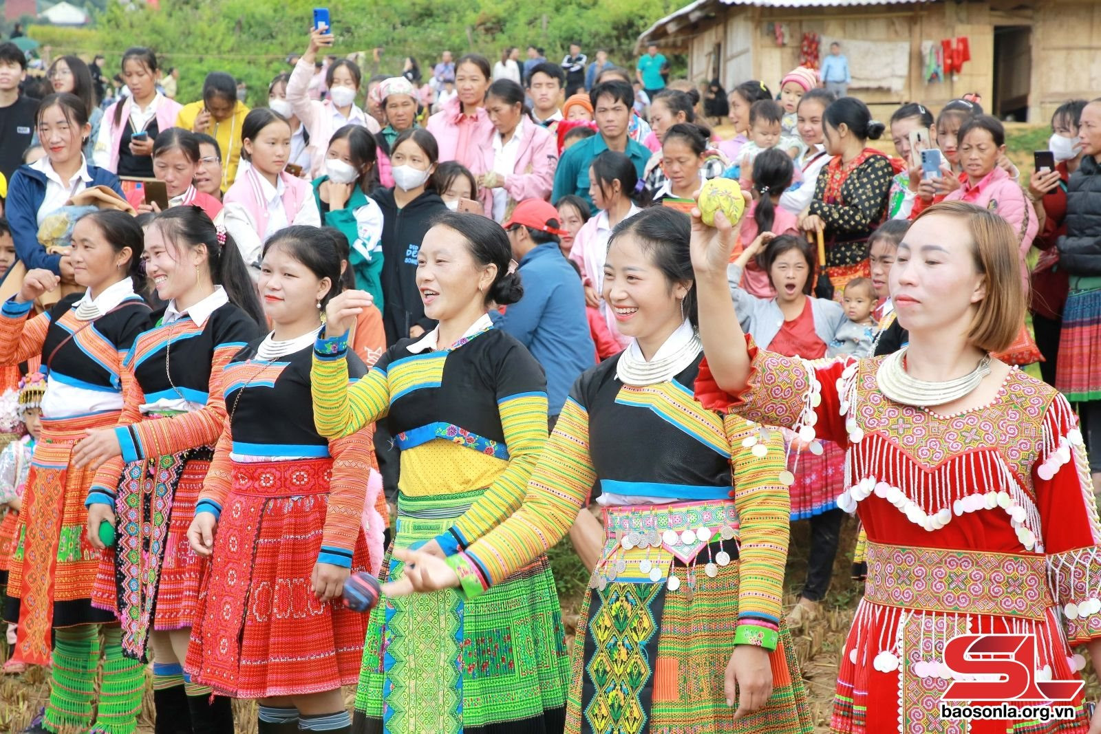 Sôi nổi các hoạt động đón Tết cổ truyền đồng bào dân tộc Mông ở Bắc Yên