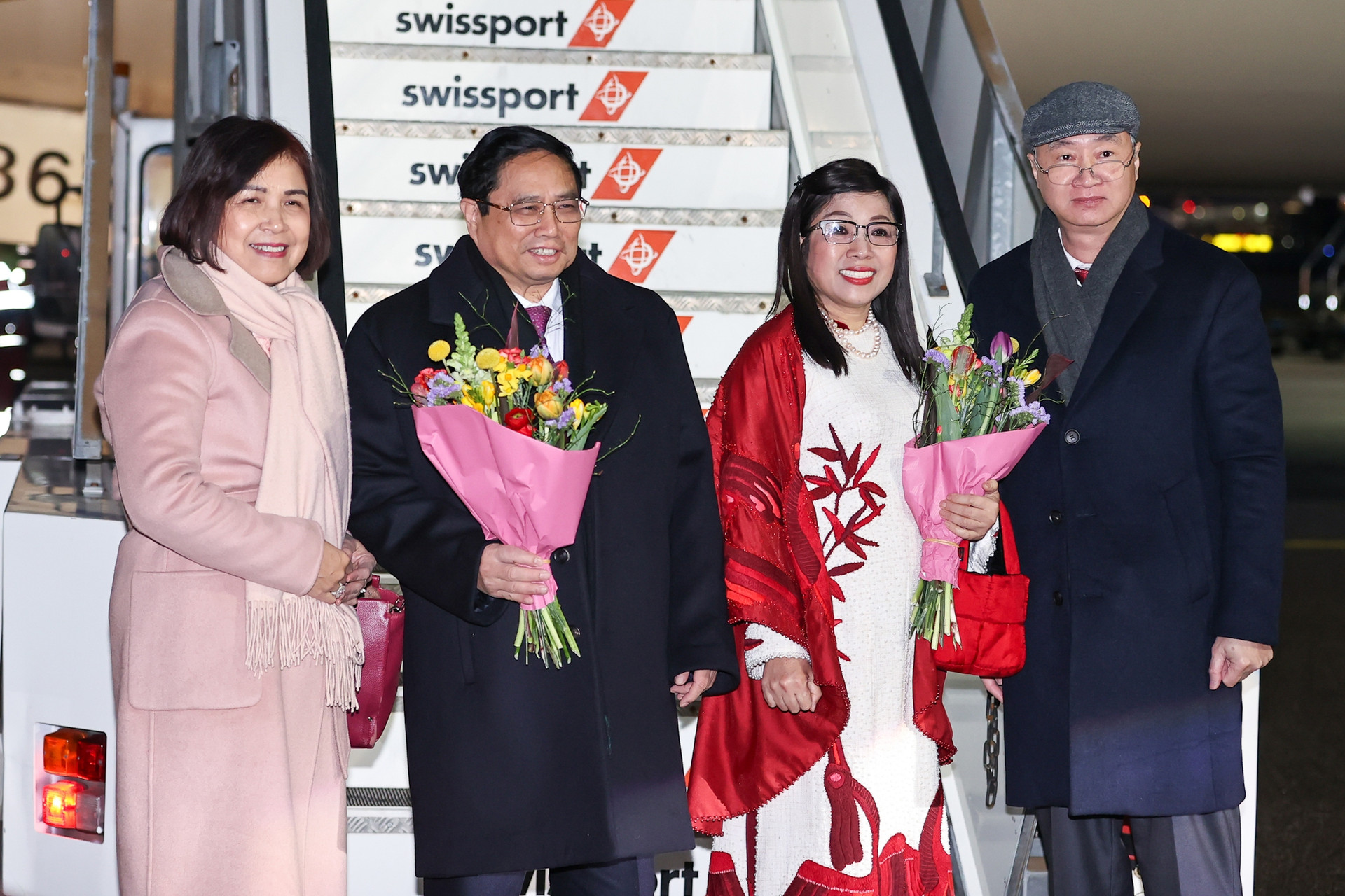 Thủ tướng Phạm Minh Chính tới Thụy Sĩ, bắt đầu chuyến công tác dự WEF Davos 2024- Ảnh 2.