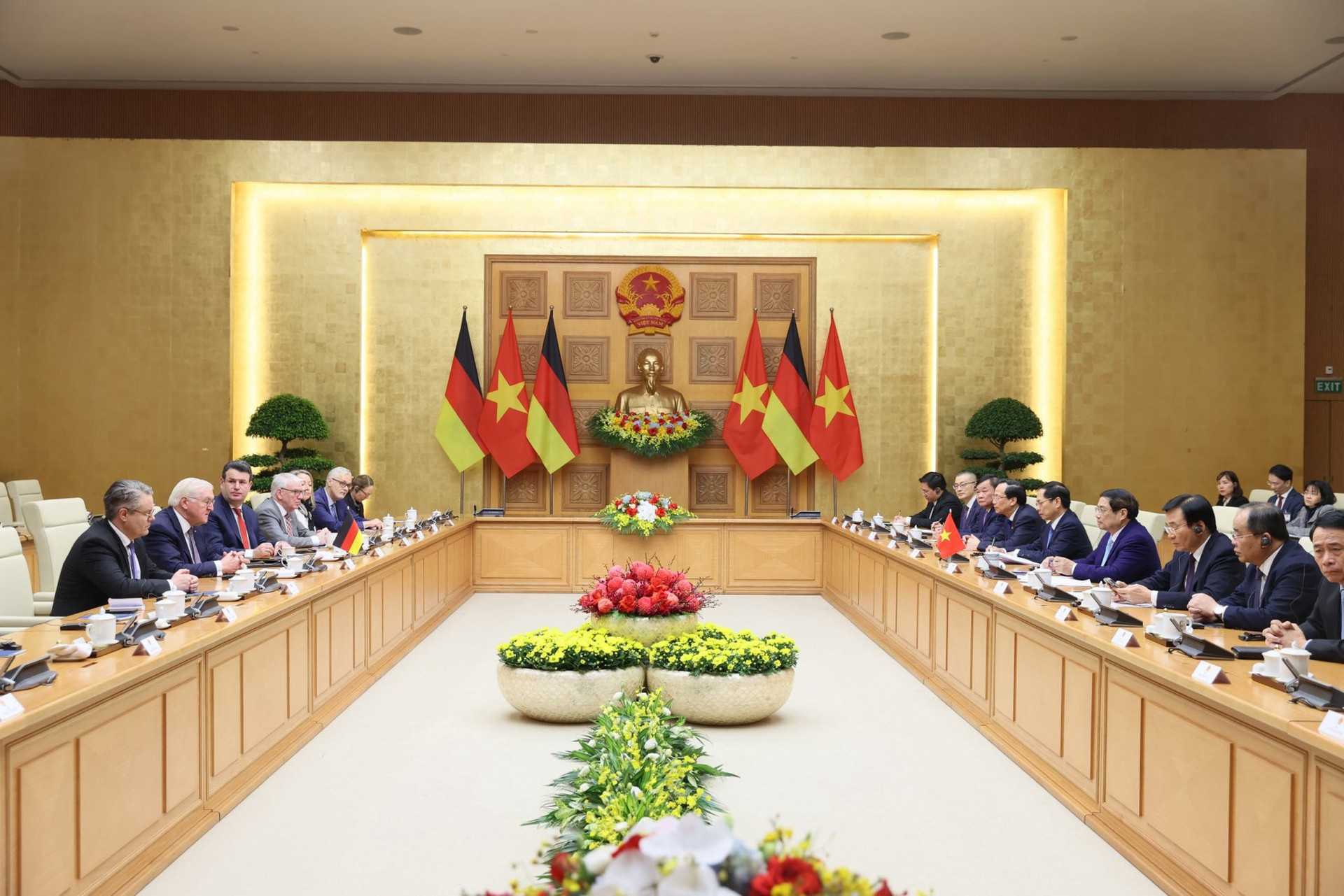 Thủ tướng đề nghị Đức sớm phê chuẩn Hiệp định EVIPA và triển khai hiệu quả JETP với Việt Nam- Ảnh 3.
