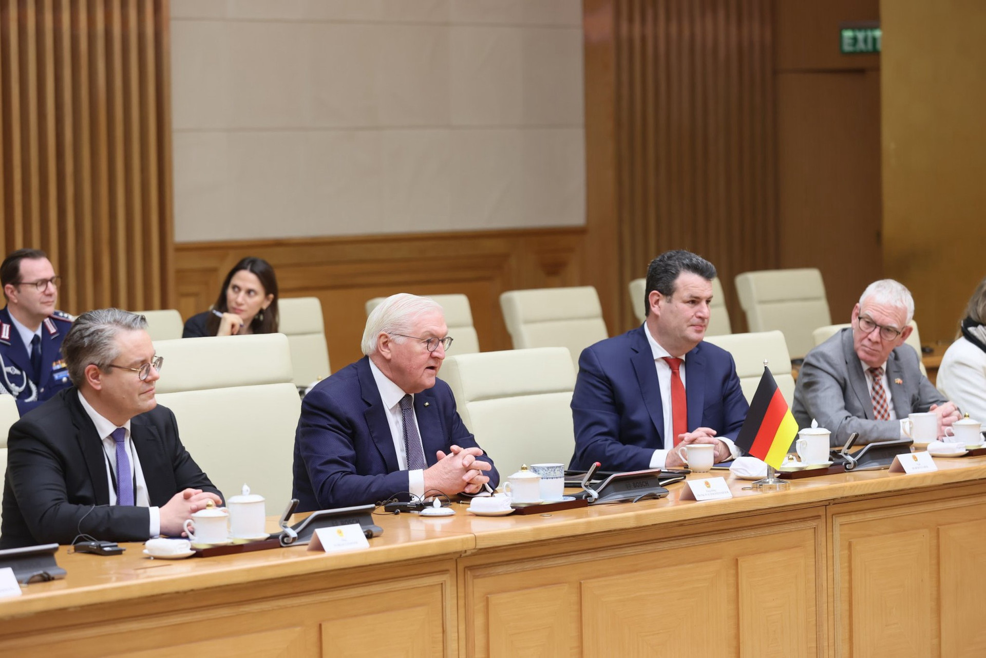 Thủ tướng đề nghị Đức sớm phê chuẩn Hiệp định EVIPA và triển khai hiệu quả JETP với Việt Nam- Ảnh 5.