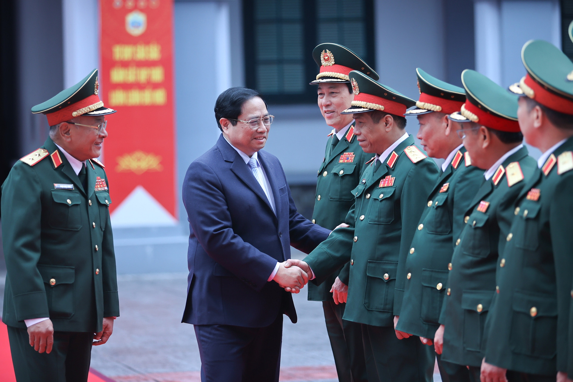 Thủ tướng Phạm Minh Chính thăm, chúc Tết, kiểm tra công tác sẵn sàng chiến đấu tại Tổng cục II- Ảnh 2.