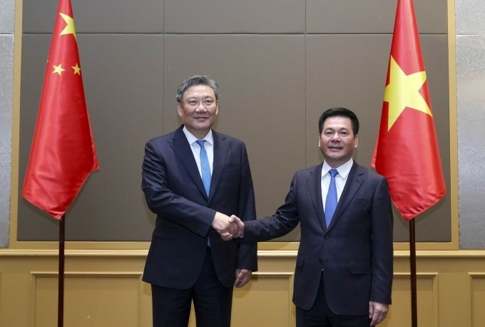 Hai Bộ trưởng và câu chuyện viết chung về thúc đẩy hợp tác thương mại Việt-Trung- Ảnh 3.