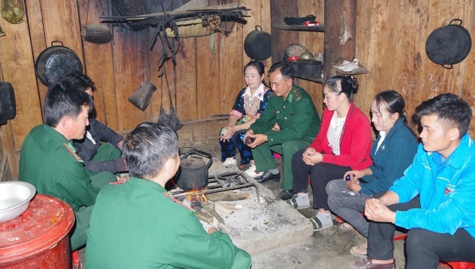 99584049am-1-2jbdbp-nghe-an-den-tung-gia-dinh-tuyen-truyen-phong-chong-tao-hon-anh1-1100.jpeg