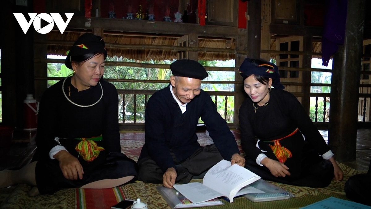 nhung kho tang song ve van hoa dan gian hinh anh 2