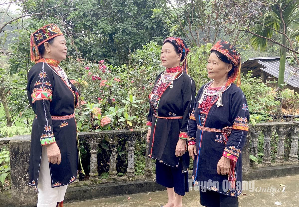 Đèo Hoa giữ gìn bản sắc văn hoá dân tộc Dao