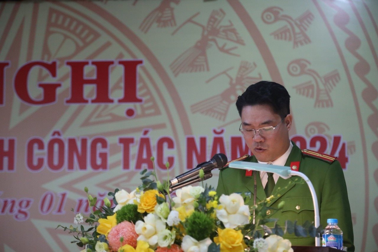 hoi-nghi-trien-khai-cong-tac-nam-2024-cua-trung-tam-huan-luyen-boi-duong-nghiep-vu-va-giao-duc-nghe-nghiep-so-1.jpg