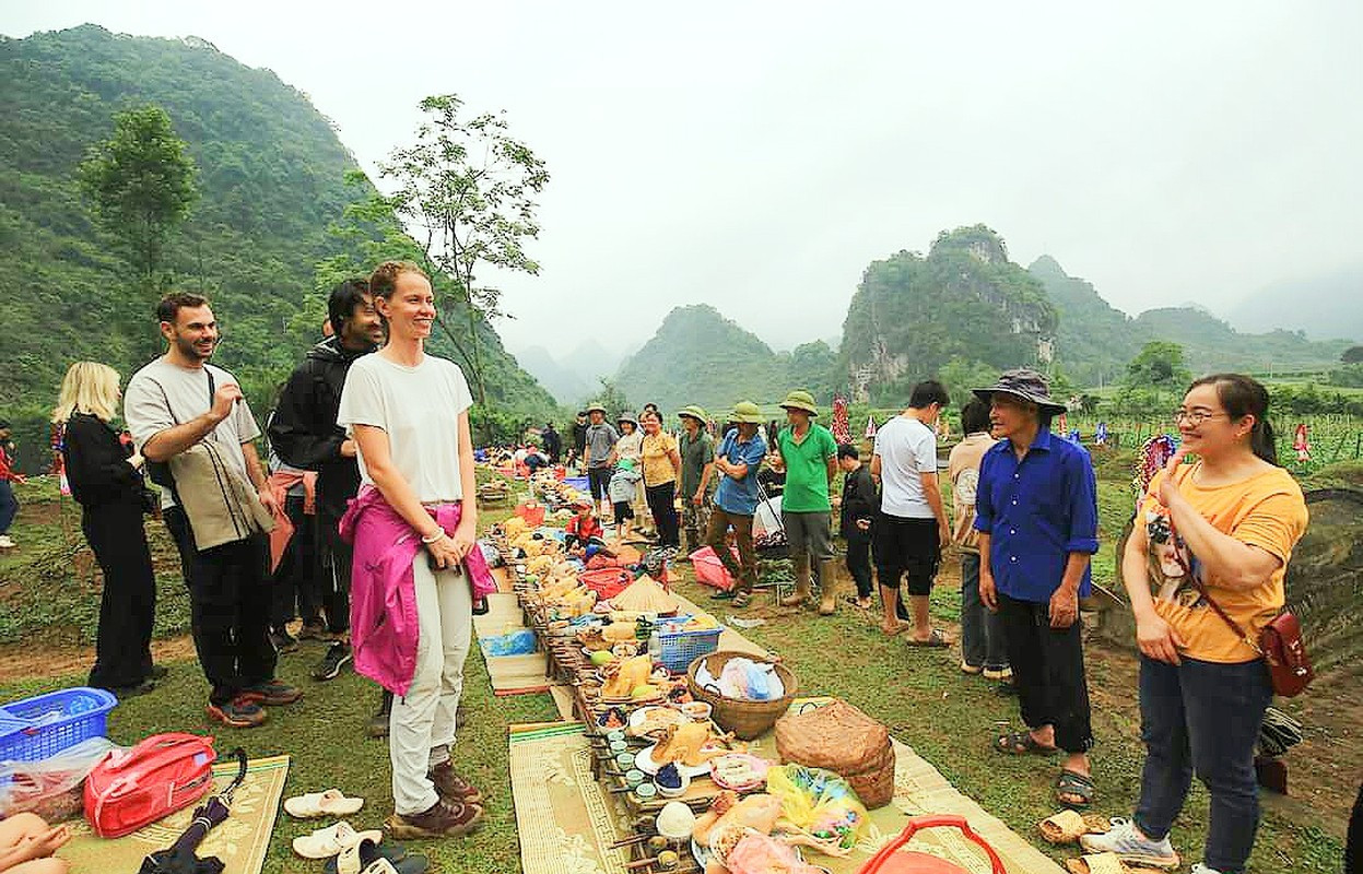 Doc dao Tet Thanh Minh o Cao Bang-Hinh-17