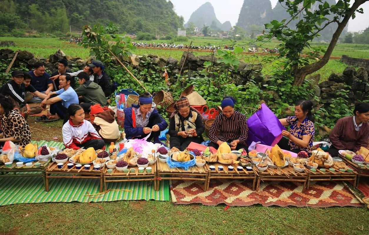 Doc dao Tet Thanh Minh o Cao Bang