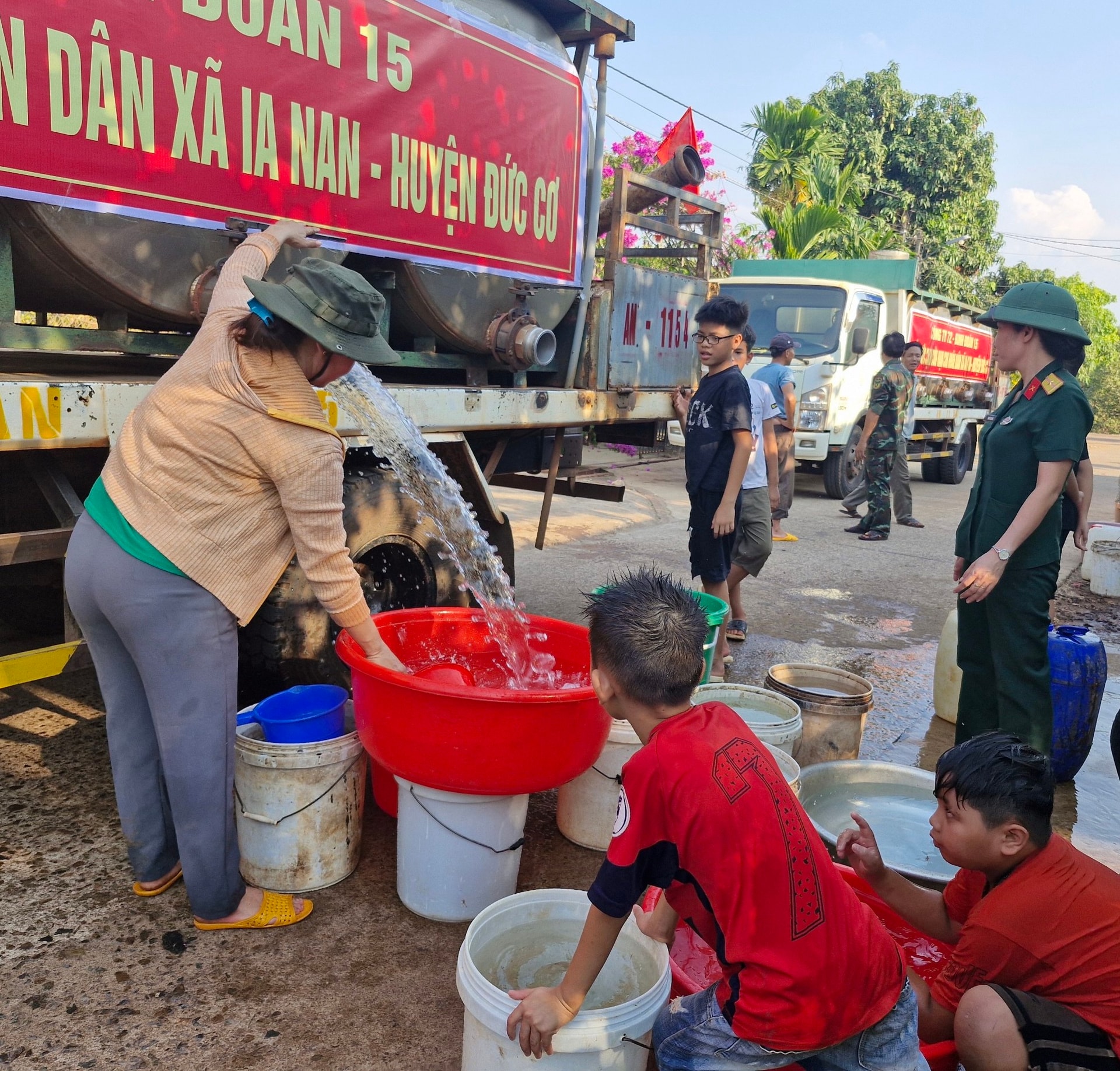 Người dân thôn Đức Hưng, xã Ia Nan, H.Đức Cơ (Gia Lai) được cấp nước sạch hàng ngày