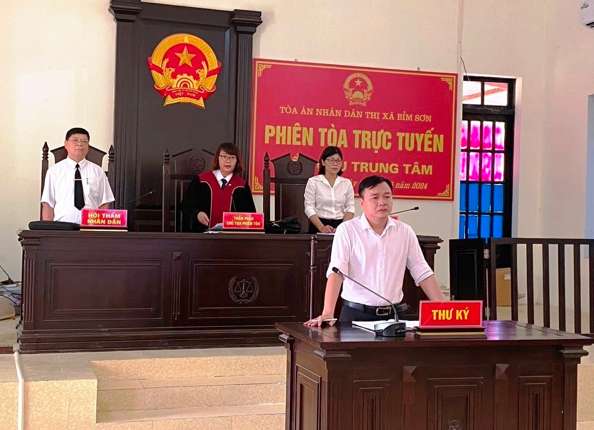 phien_toa_truc_tuyen3.jpg