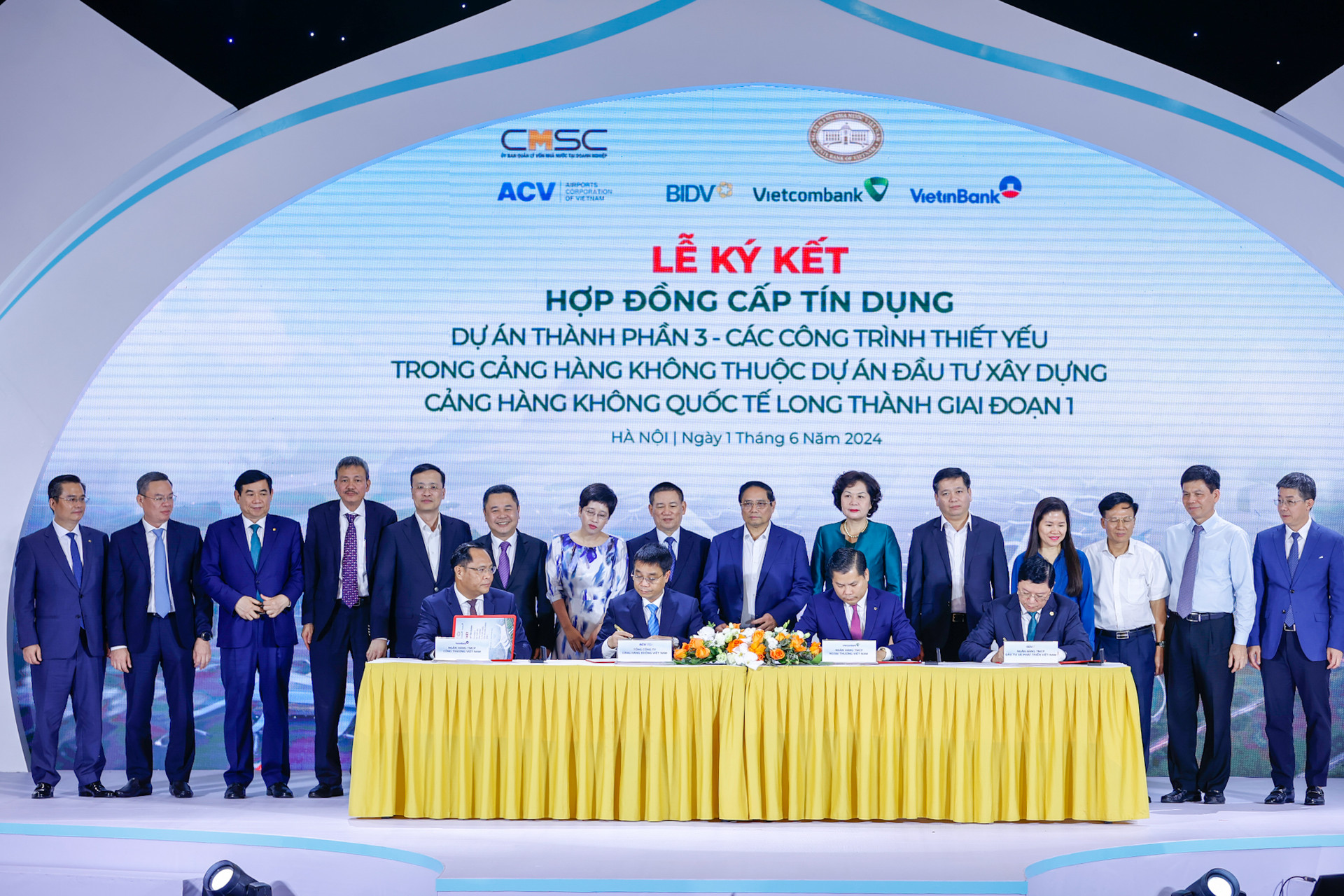 Thủ tướng chứng kiến 3 ngân hàng Việt Nam cấp 1,8 tỷ USD cho dự án sân bay Long Thành- Ảnh 6.