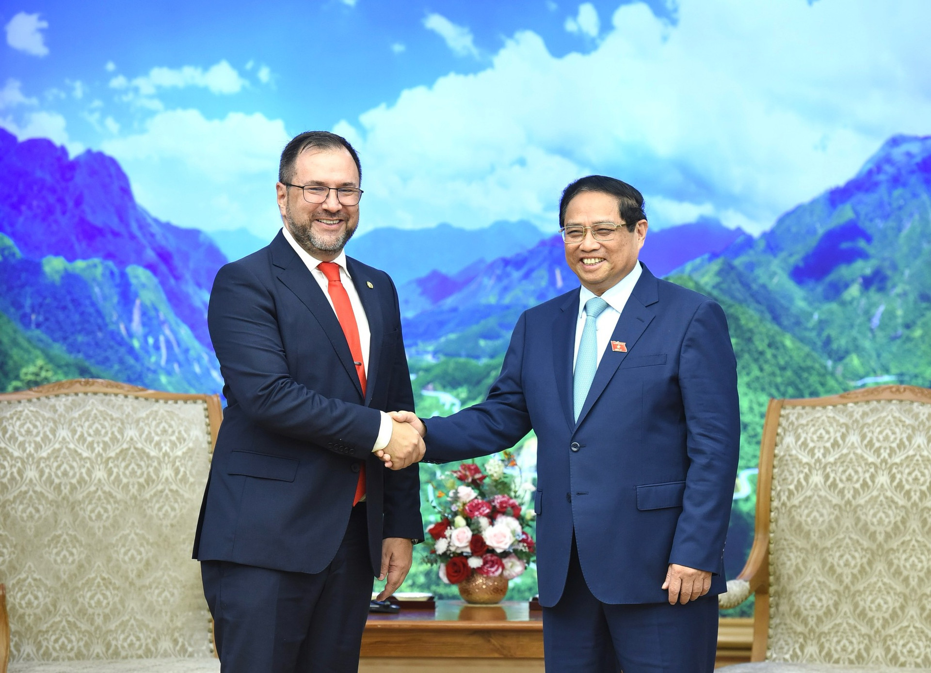Thủ tướng Phạm Minh Chính tiếp Bộ trưởng Bộ Ngoại giao Venezuela- Ảnh 1.