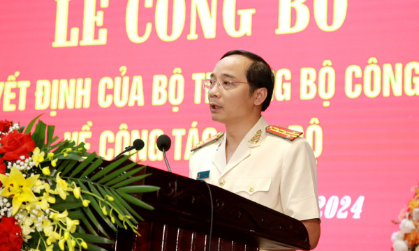 Công bố quyết định bổ nhiệm Giám đốc Công an tỉnh Hà Tĩnh -0