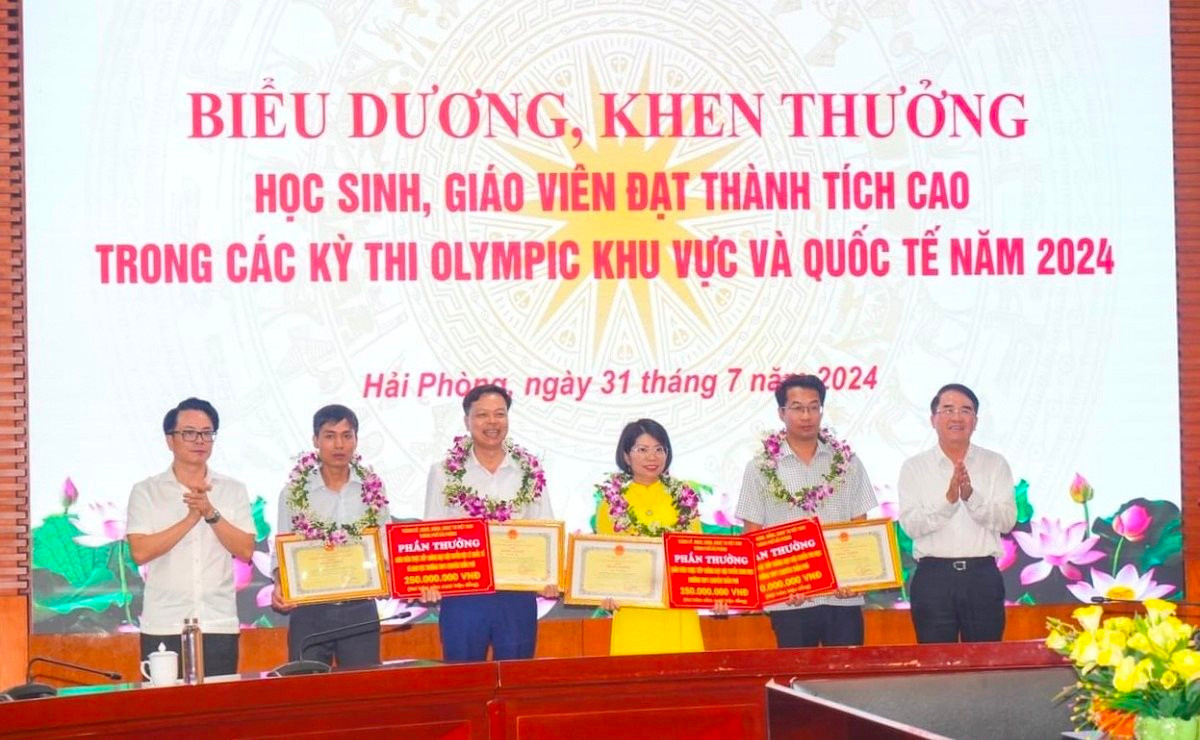 khen-thuong-2.jpg