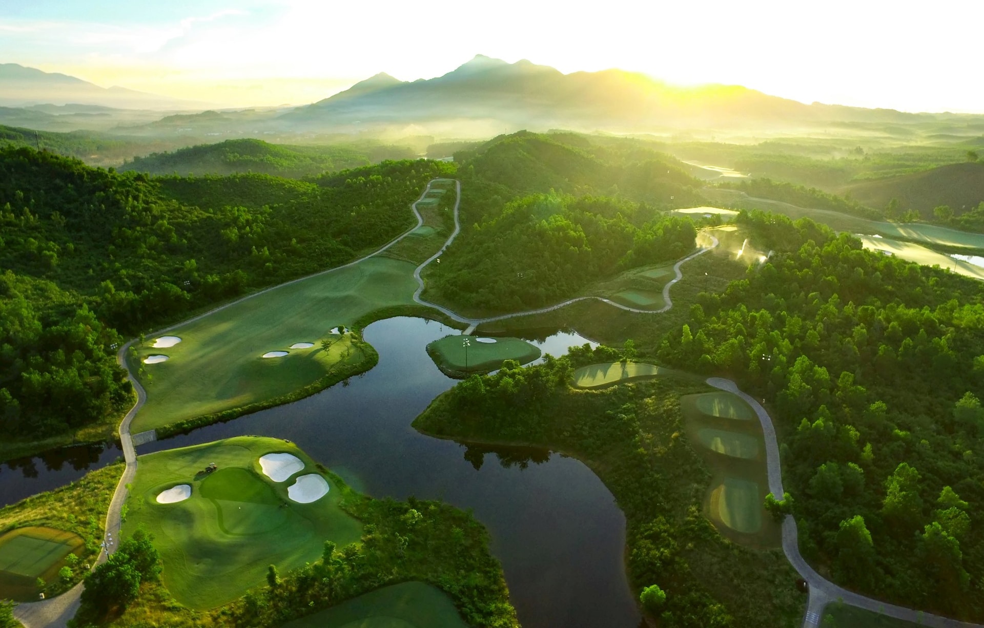 9.-ba-na-hills-golf-club.jpg