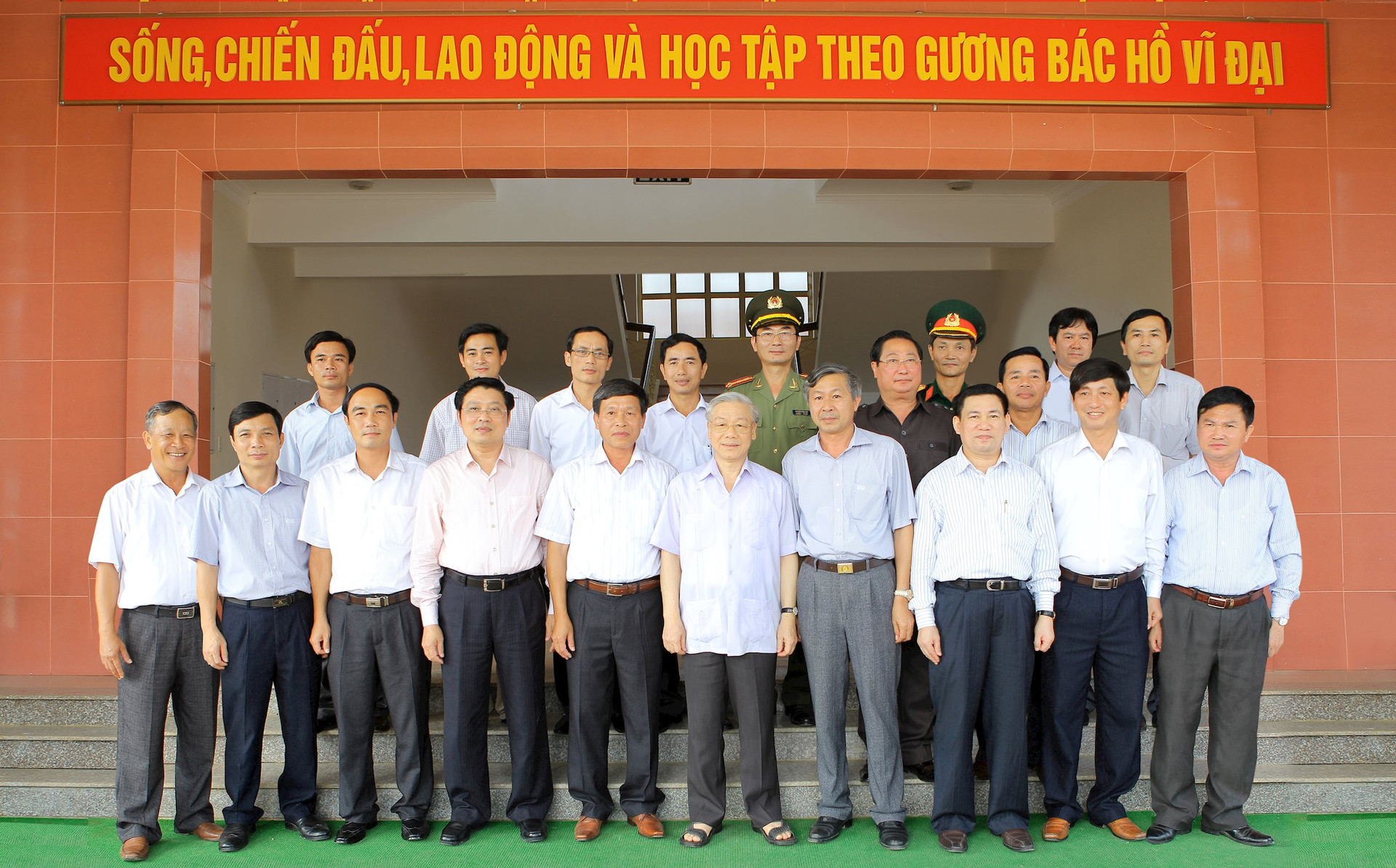 9.tong-bt-nguyen-phu-trong-tham-nghia-dan-nam-2012.jpg