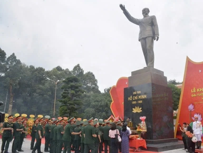 Lễ khánh thành Đài tưởng niệm Chủ tịch Hồ Chí Minh ảnh 2