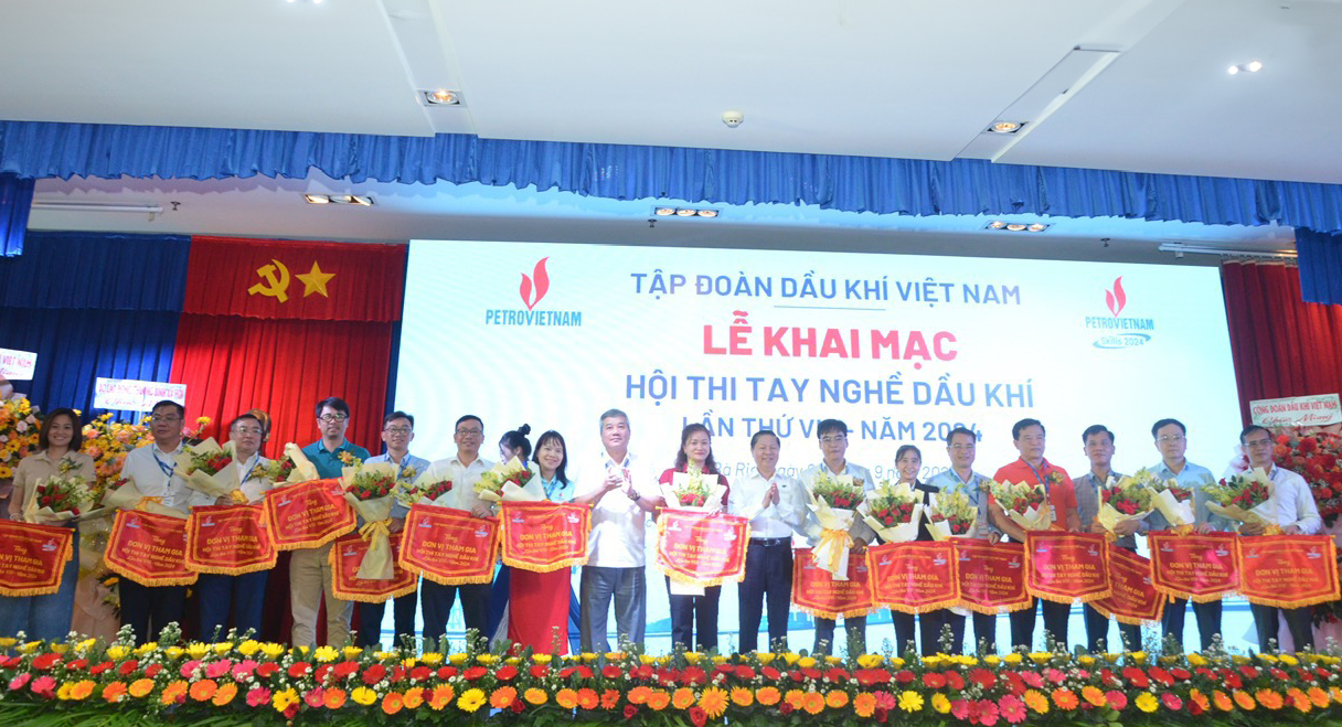 Petrovietnam khai mạc hội thi tay nghề dầu khí năm 2024- Ảnh 1.