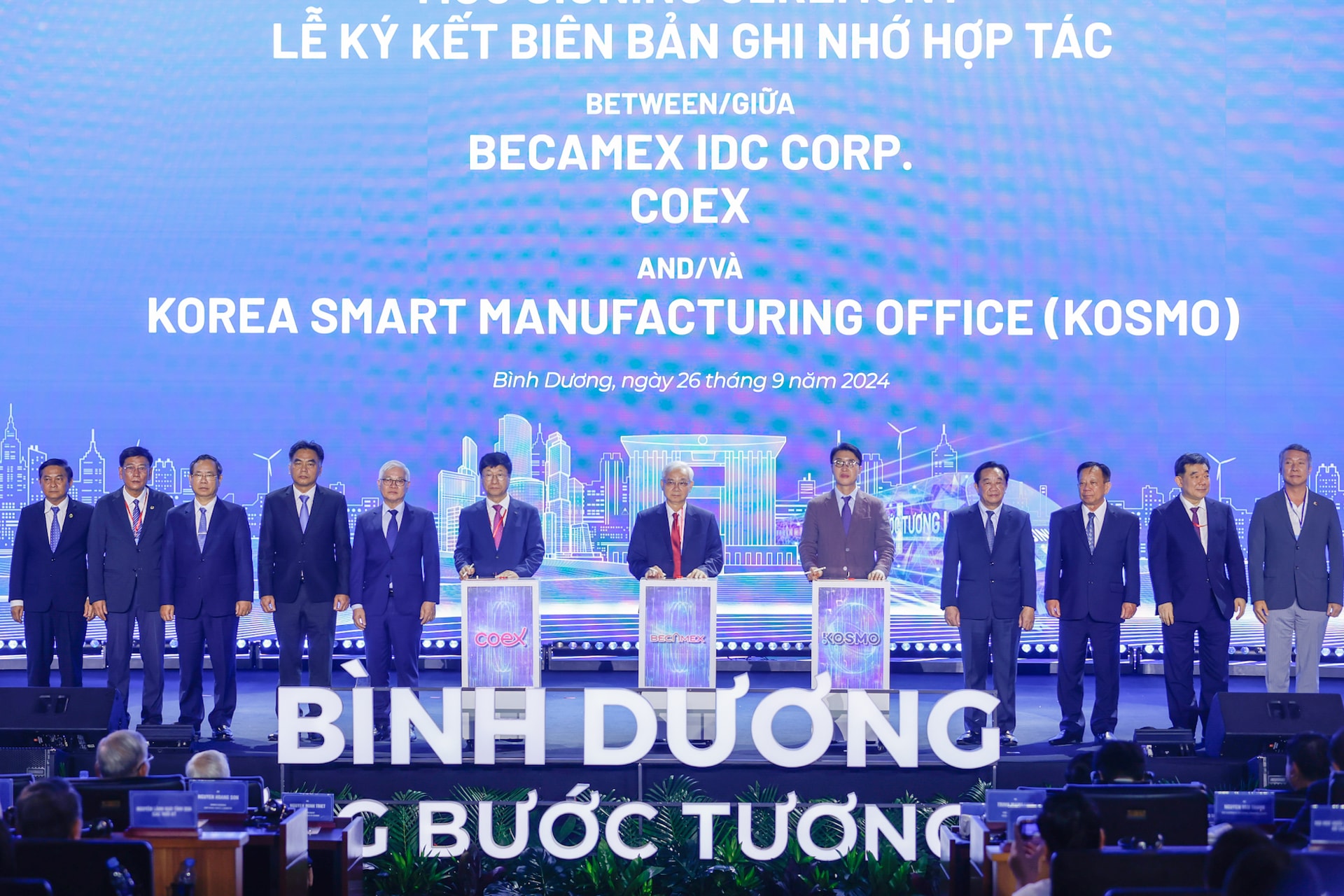 Thủ tướng: Bình Dương thực hiện '3 tiên phong', phát triển các khu công nghiệp thế hệ mới- Ảnh 5.