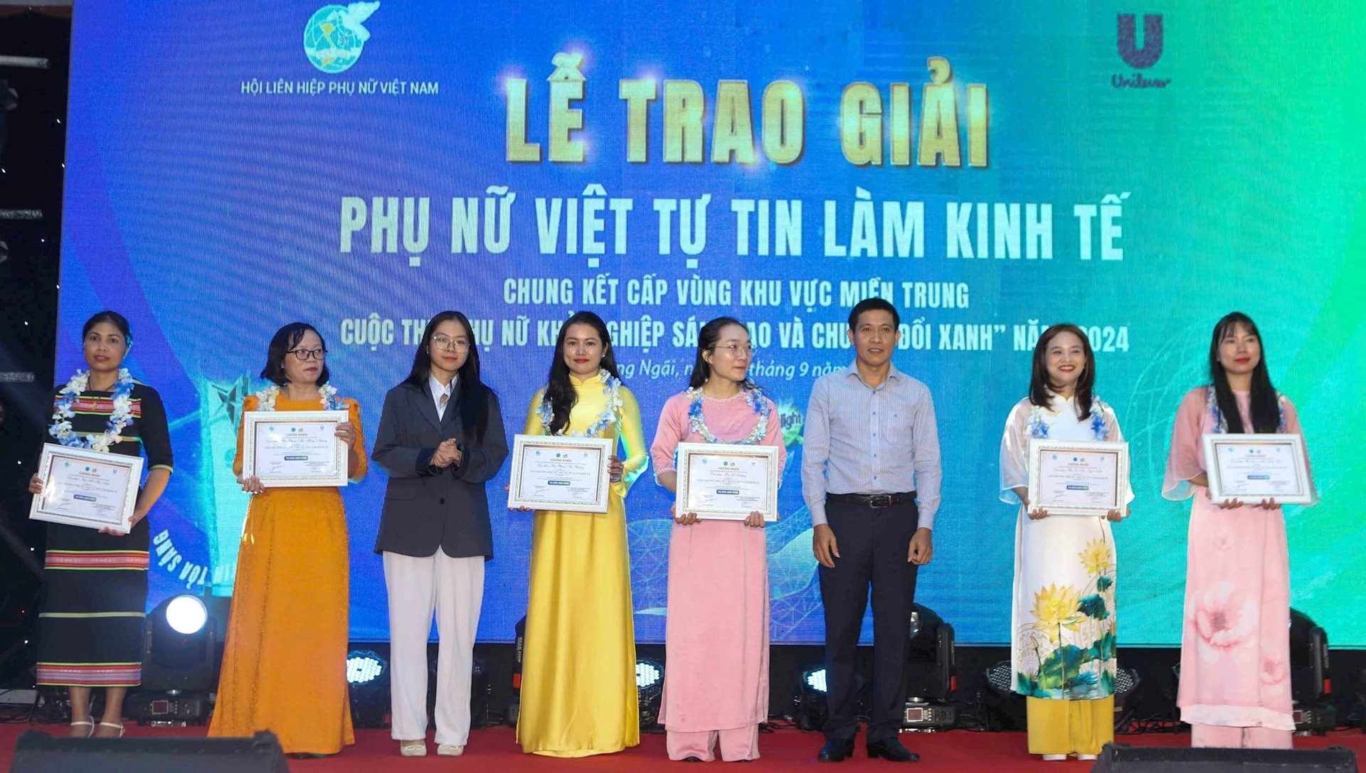 binh-thuan-co-hai-y-tuong-duoc-trao-giai-thuong-phu-nu-viet-tu-tin-lam-kinh-te-1.jpg