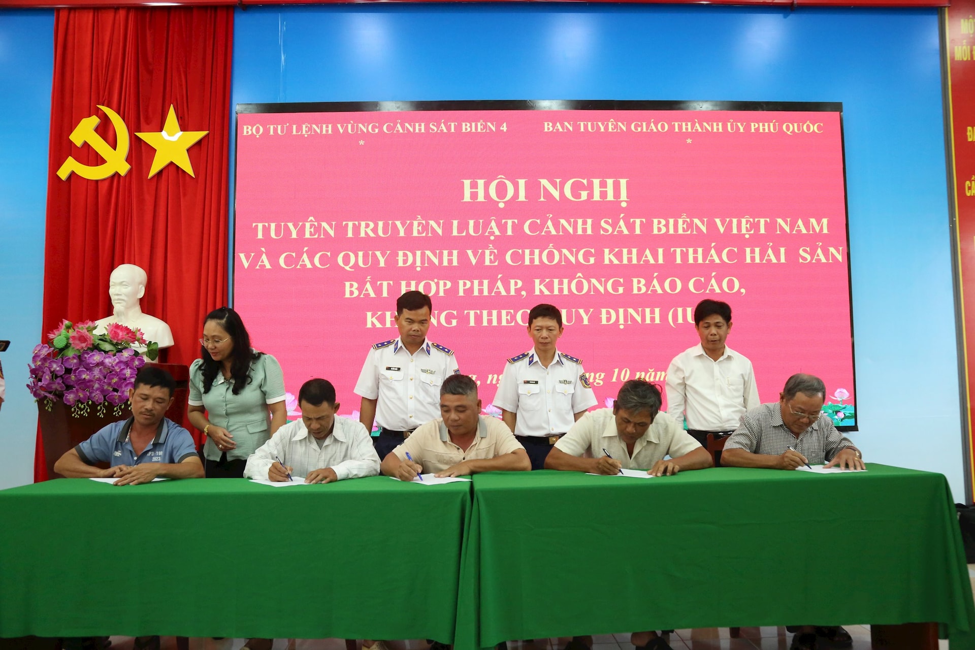 cac-chu-phuong-tien-thuyen-truong-tau-ca-ky-cam-ket-khong-vi-pham-iuu-2-.jpg