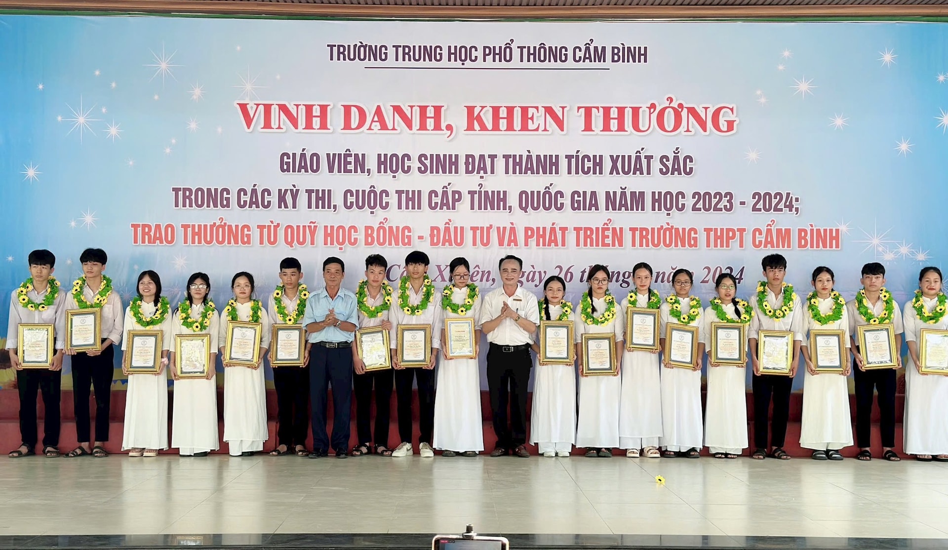 truong_thpt_cam_binh_1.jpg