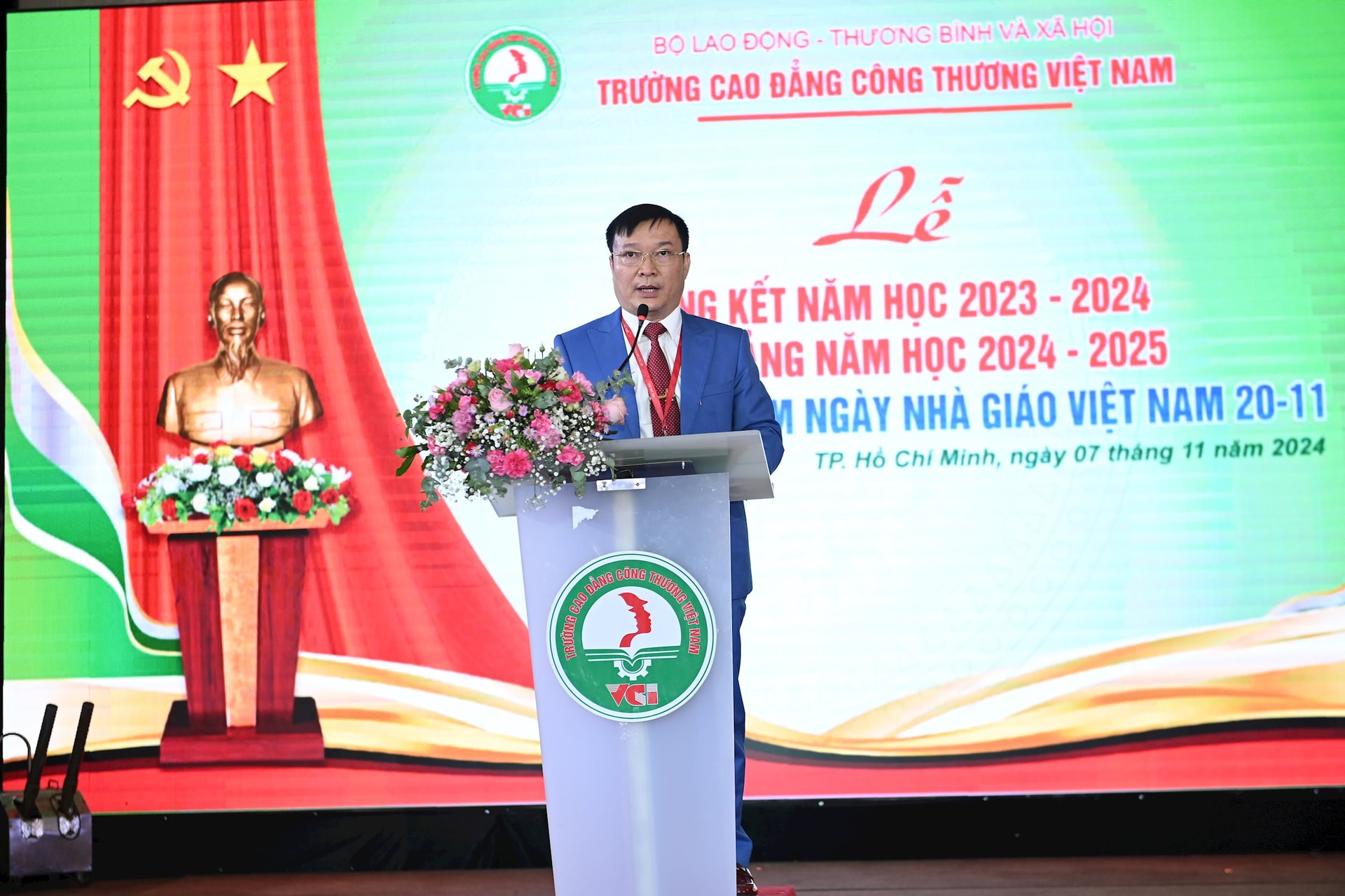 anh-4-vs-gsdd-ts-le-dai-hung-chu-tich-hdqt-truong-cd-cong-thuong-viet-nam-va-truong-dh-nam-seoul-han-quoc-ky-ket-hop-tac..jpg