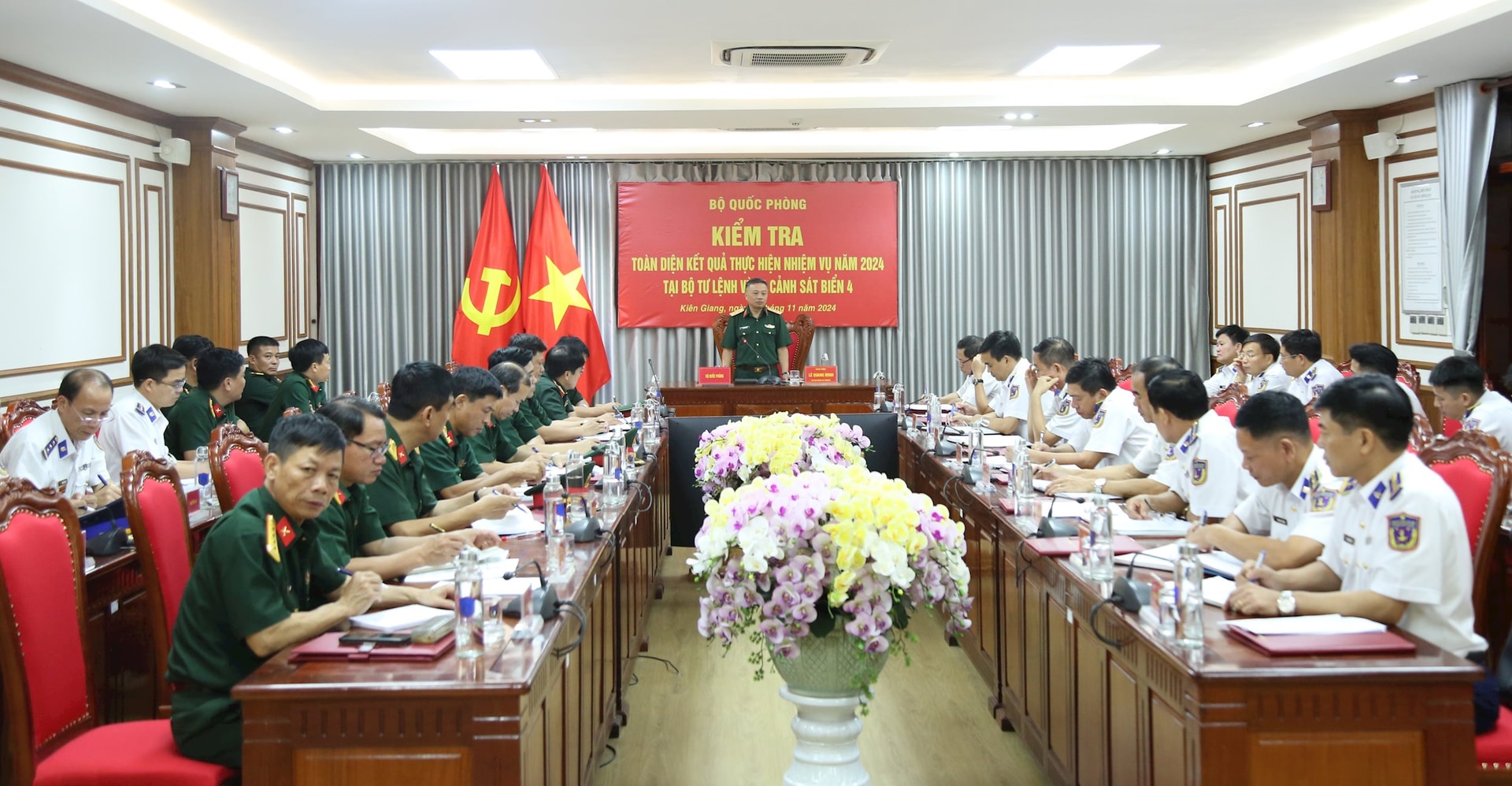 anh-4-quang-canh-hoi-nghi-ket-luan.jpg