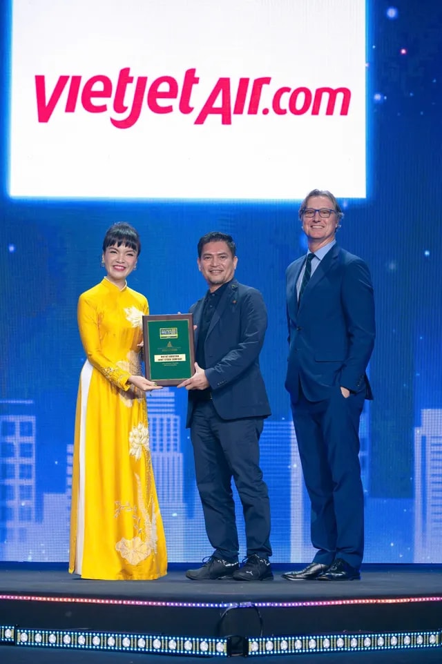 Giải thưởng “Nơi làm việc tốt nhất Việt Nam 2024” xướng tên Vietjet, FPT, Vingroup - Ảnh 2.