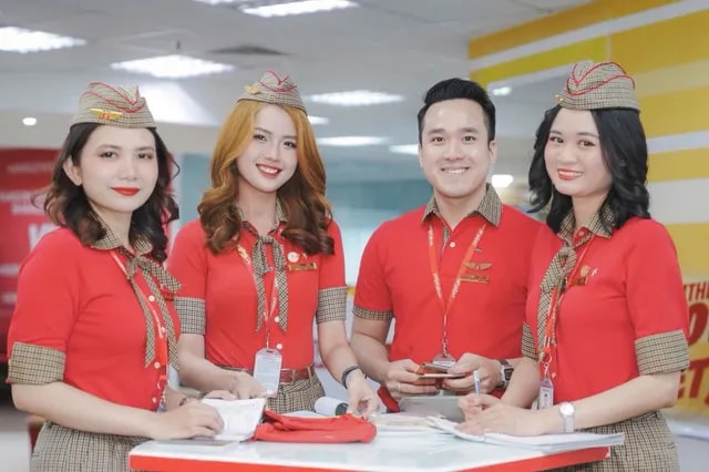 Giải thưởng “Nơi làm việc tốt nhất Việt Nam 2024” xướng tên Vietjet, FPT, Vingroup - Ảnh 4.