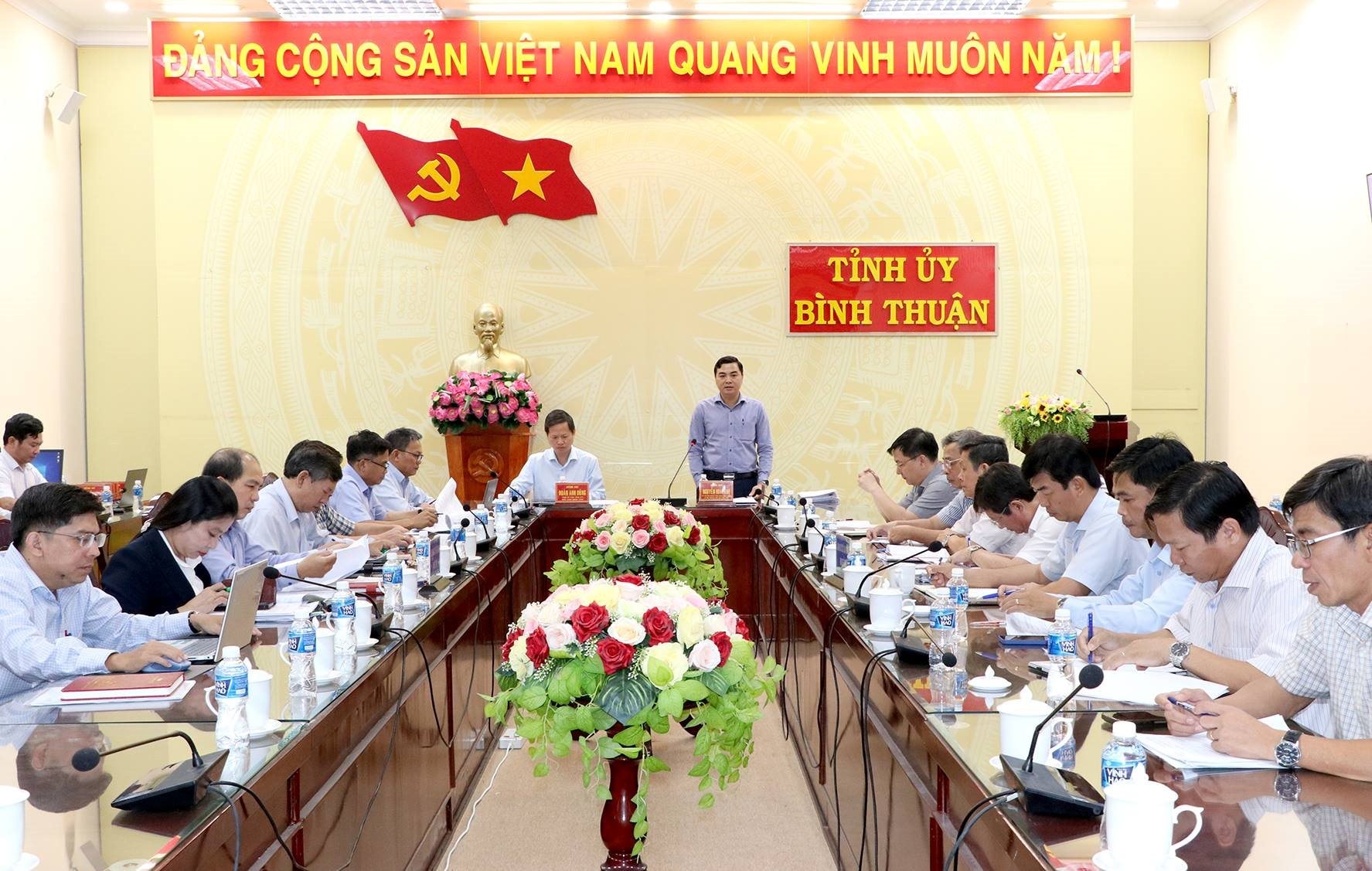 bi-thu-tinh-uy-binh-thuan-chi-dao-giai-ngan-von-dau-tu-cong.jpg