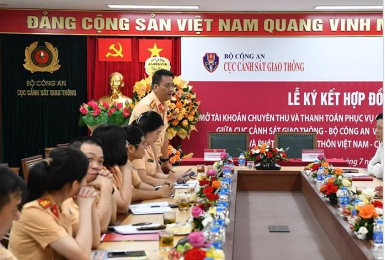 khoan.jpg