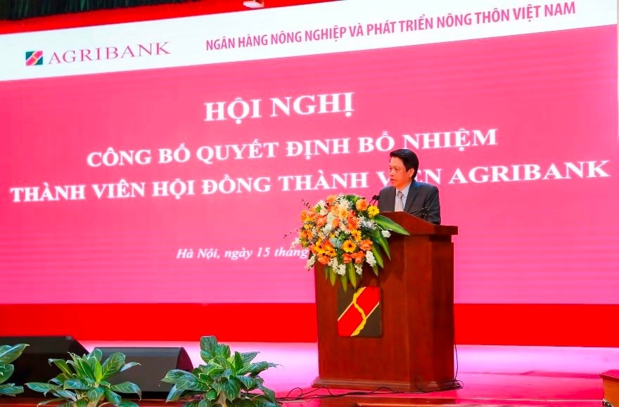 dc-pham-tien-dung-pho-thong-doc-nhnn-phat-bieu-tai-hoi-nghi.jpg