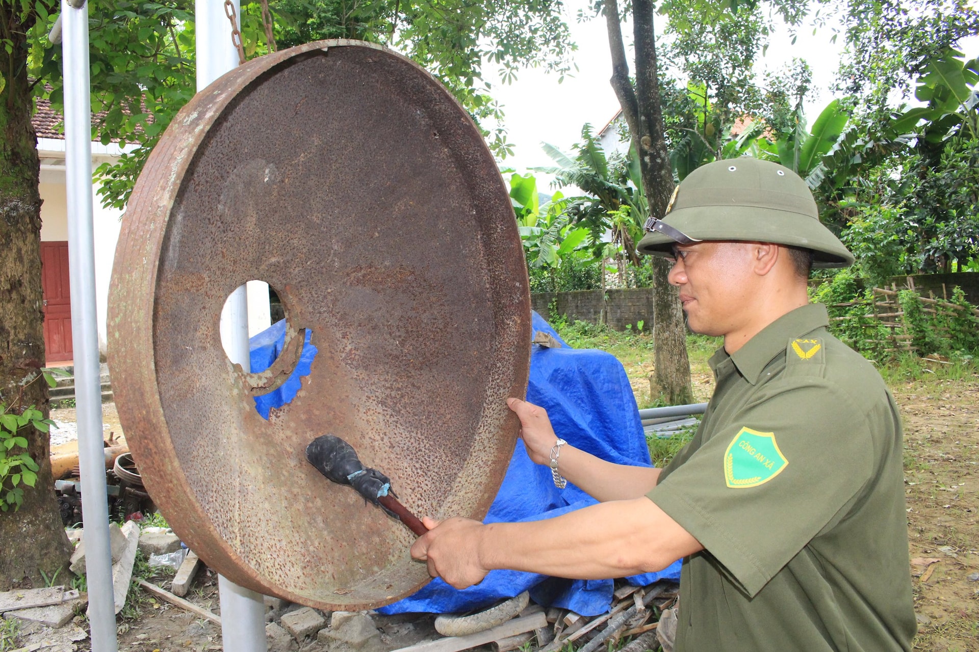 tieng-keng-binh-yen-o-xa-chau-tien-quy-hop-.jpg