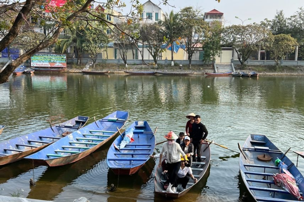 xu-ly-nghiem-cac-hanh-vi-vi-pham-phap-luat-tai-cac-ben-khach-ngang-song-ben-thuy-noi-dia-tren-dia-ban-ha-noi-anh-minh-hoa-.png