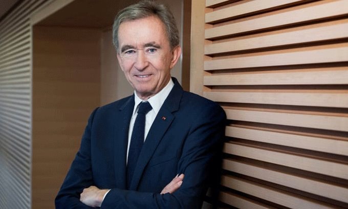 bernard-arnault-mobile-7227-1631949698.jpg