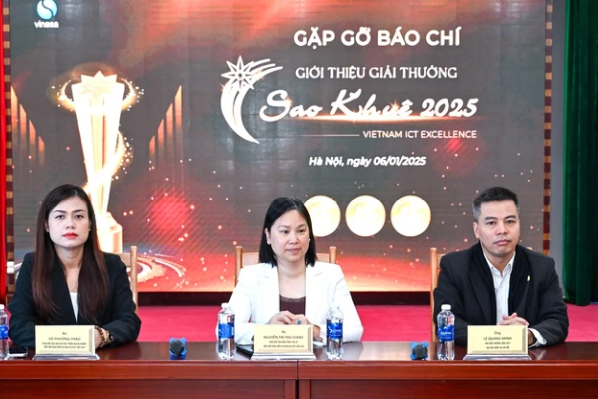 gap-go-bao-chi-phat-dong-giai-thuong-sao-khue-2025..png