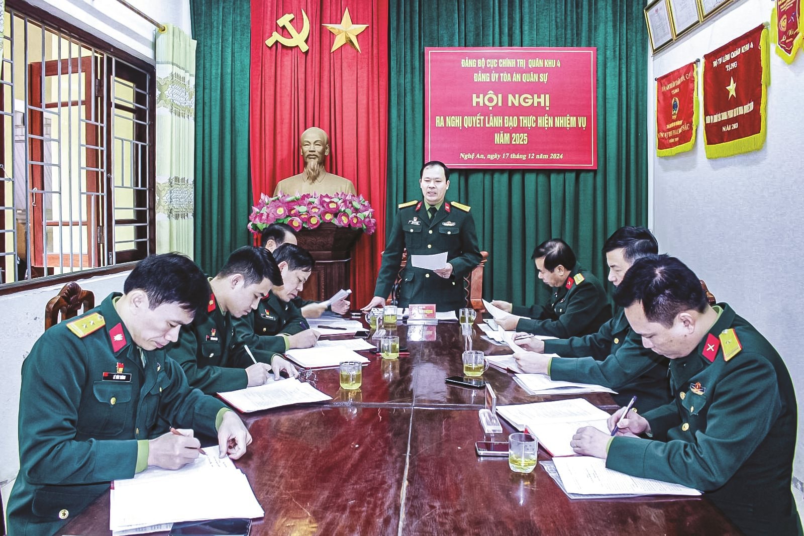 dang-uy-toa-an-quan-su-quan-khu-4-ra-nghi-quyet-lanh-dao-thuc-hien-nhiem-vu-nam-2025.jpg