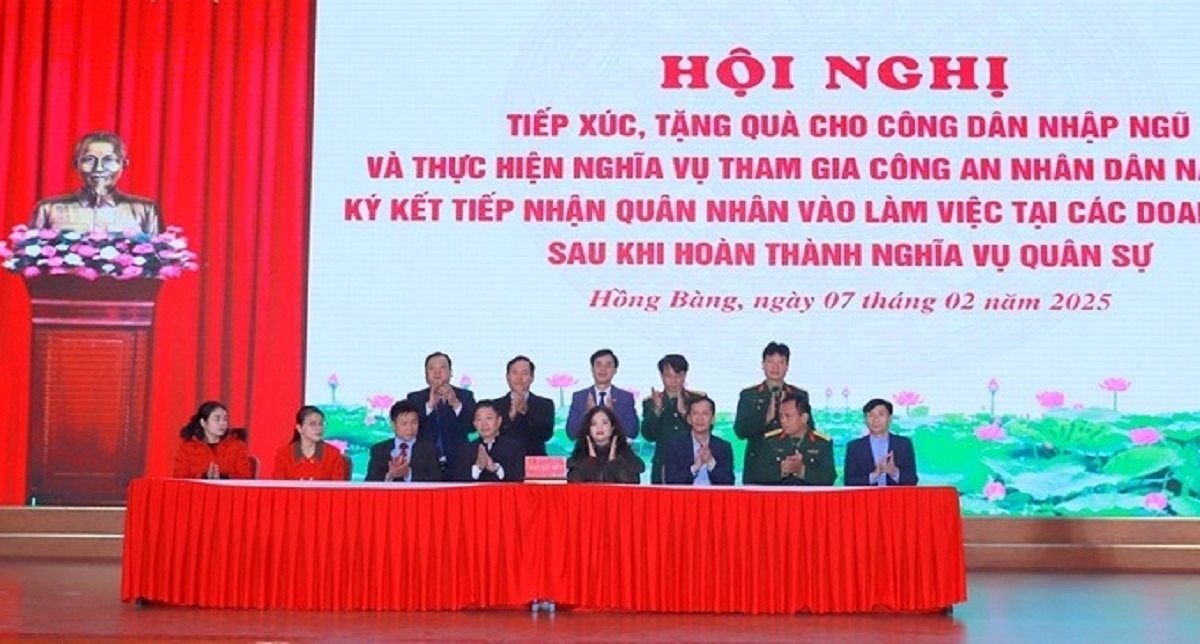 hong-bang-nghia-vu-quan-su.jpg