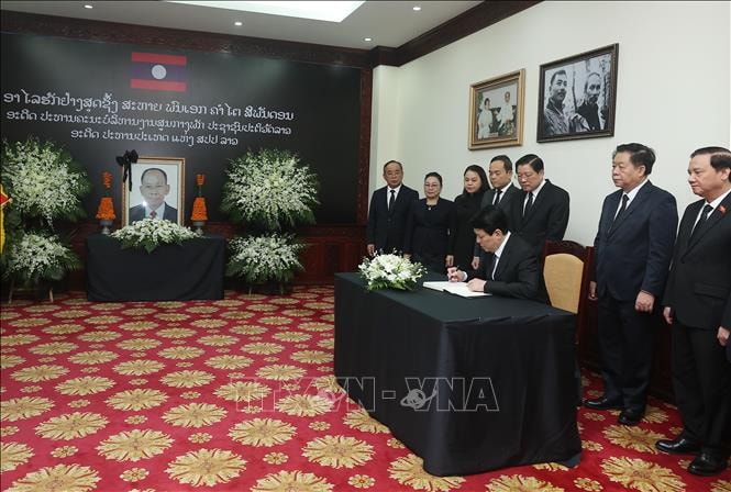 Lãnh đạo Đảng, Nhà nước viếng đồng chí Khamtay Siphandone- Ảnh 2.