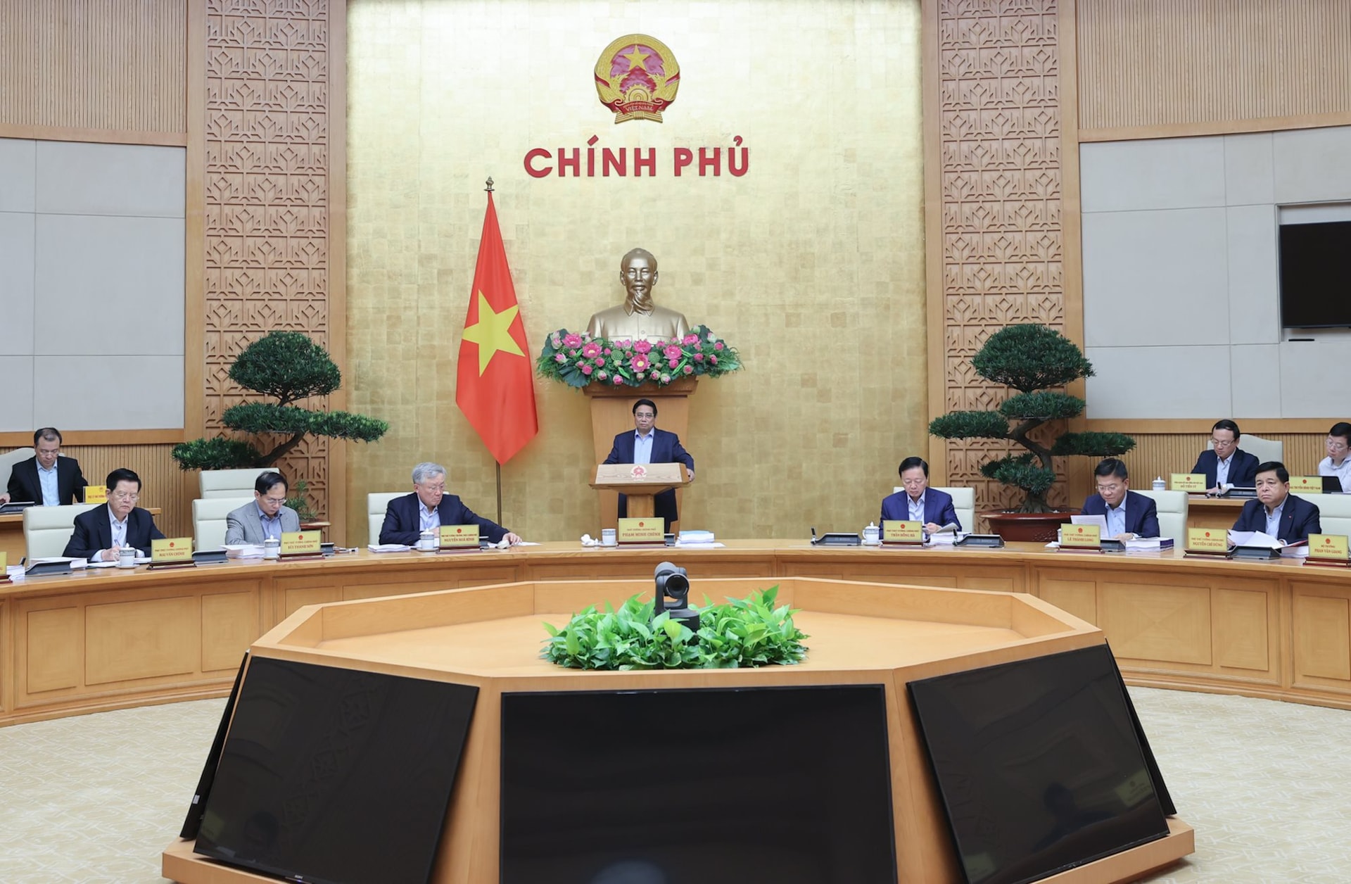 anh-2-tin-chinh-phu.jpg